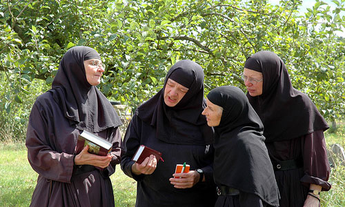 сонник про монахиню