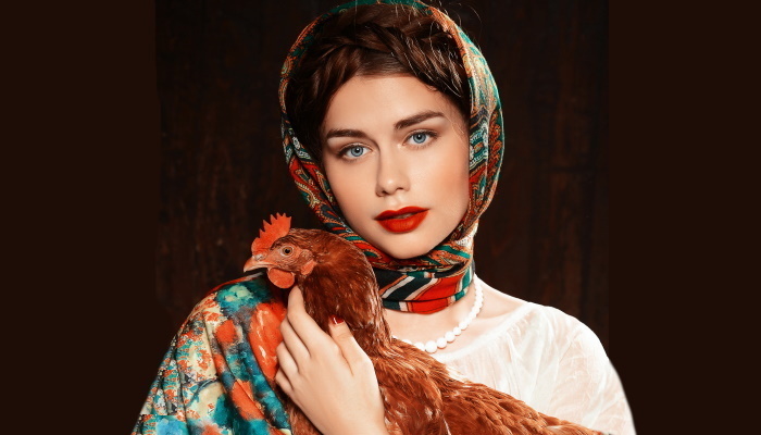 девушка, курица