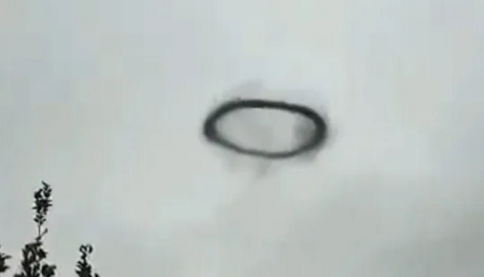 НЛО в небе