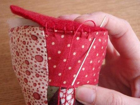 сшиваем детали новогодней елки из ткани