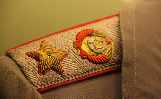 снится маршал